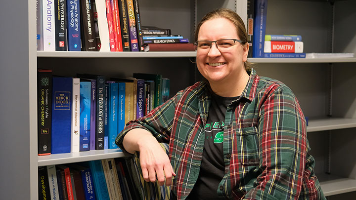 Jennifer Piechowski, an SRU assistant professor of biology, has published a recent study about e-cigarette usage in the journal microPublication Biology.