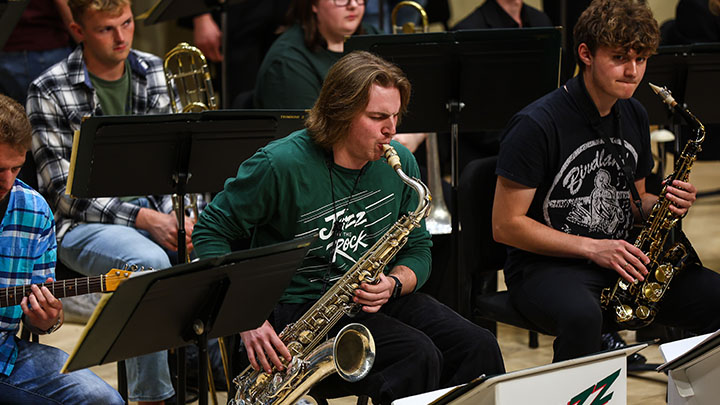 SRU students playing jazz instruments.